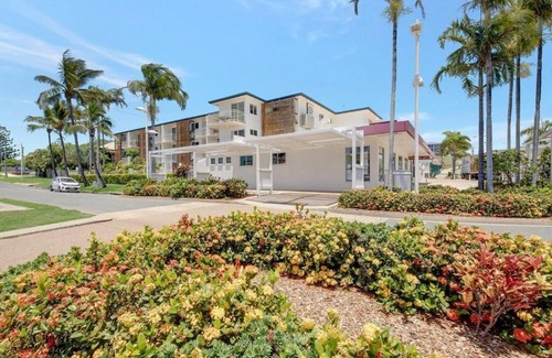 Emu Park Apartment | Superior Studio 17 Endeavour Inn