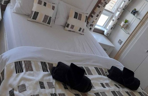 Swarland House | Supernova - Luxury Hot Tub Lodge