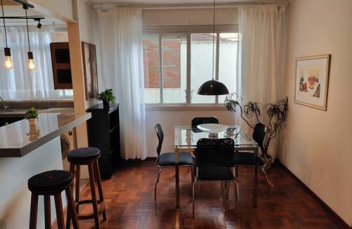 Auxiliadora Apartment | SUPERPRÁTICO-Amplo Apê com Garagem em bairro nobre