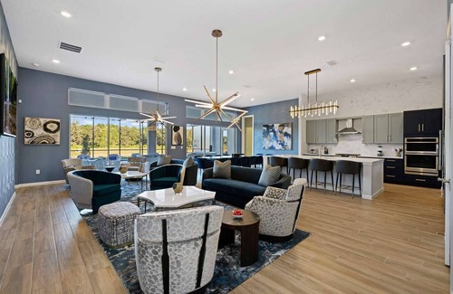 Loughman House | Superstar Villa w Karaoke RM, Bowling, Ice Princess BR, Theater, Gym, Near Parks