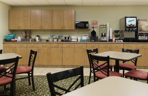 Creston Hotel | Supertel Inn & Conference Center