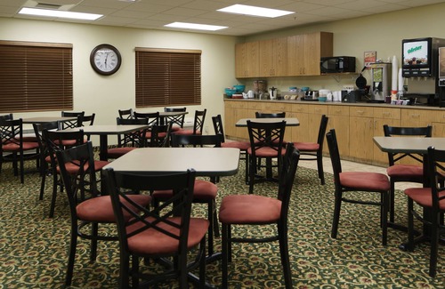 Creston Hotel | Supertel Inn & Conference Center
