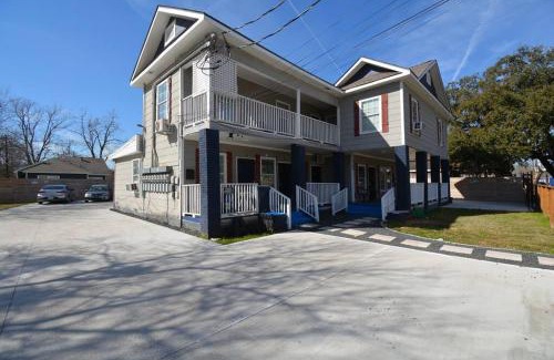 Greater East End Apartment | SuperValue Suite #2 @ East End Revitalized