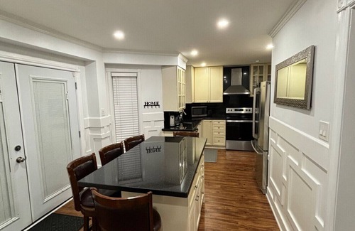 Ajax House | Supreme Comfort Suites