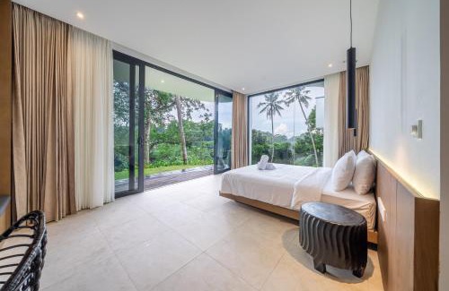 Singakerta Villa | Supreme Villa - Brand New Architectural Masterpiece with Infinity Pool Overlooking the Canyon