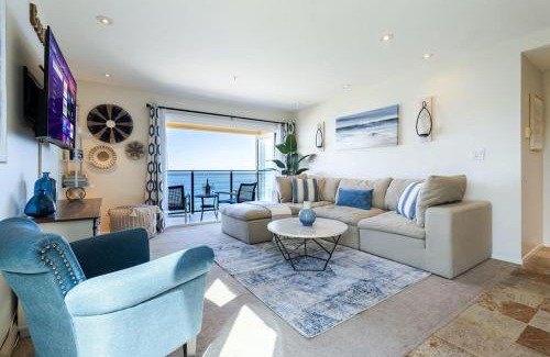 Village of La Jolla Apartment | Sur La Mer, beachfront, tidal pools