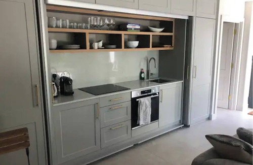 Westbourne Apartment | Sur la Mer - luxury beach retreat