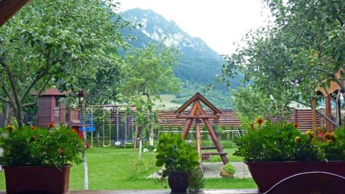 Zarnesti House | Sura Pietrei Craiului