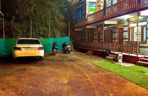 Old Manali Cottage | Suraj Cottage by The Himalayan Stories