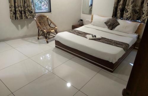 Rajkot Hotel | Surbhi Hotel And Restaurant