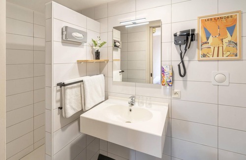 Saint-Pierre-du-Mont Hotel | Sure Hotel by Best Western Mont-de-Marsan