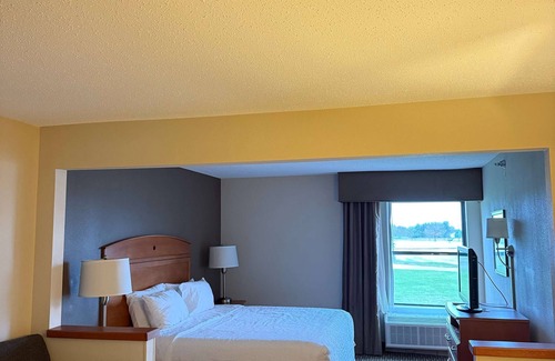Forsyth Hotel | SureStay by Best Western Forsyth Decatur