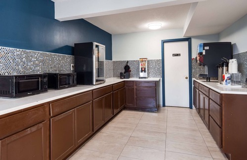 Olathe Hotel | SureStay Hotel by Best Western Olathe