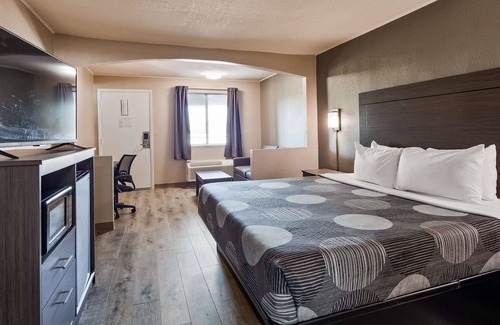 Olathe Hotel | SureStay Hotel by Best Western Olathe