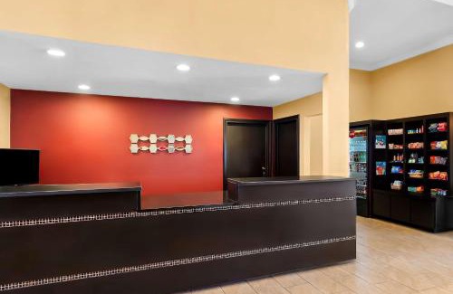 Wetmore Hotel | SureStay Plus by Best Western San Antonio Fiesta Inn