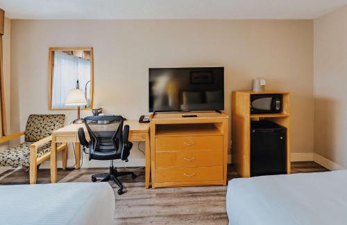 Coquitlam Hotel | SureStay Plus by Best Western Coquitlam