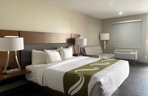 Alamogordo Hotel | SureStay Plus by Best Western Alamogordo White Sands