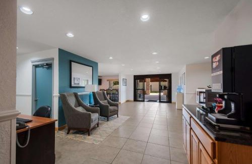 Berkeley Springs Hotel | SureStay Plus Hotel by Best Western Berkeley Springs
