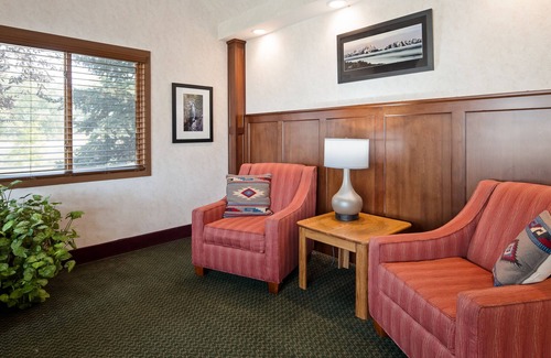 Buffalo Hotel | SureStay Plus Hotel by Best Western Buffalo