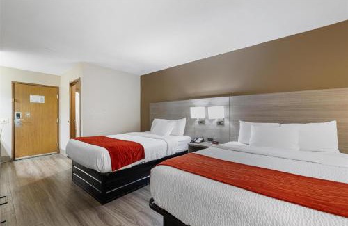 Kearney Hotel | SureStay Plus Hotel by Best Western Kearney