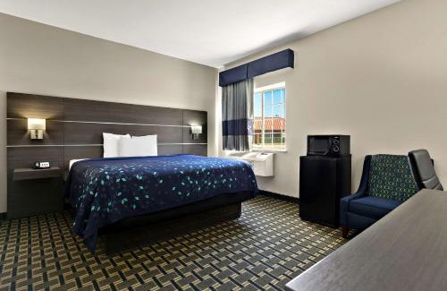 South Tulsa Hotel | SureStay Plus Hotel by Best Western Tulsa East
