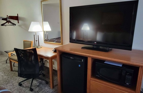 Grand Island Hotel | SureStay Plus Hotel by Best Western Grand Island