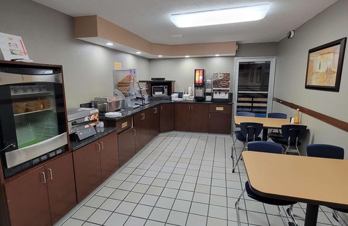 Grand Island Hotel | SureStay Plus Hotel by Best Western Grand Island