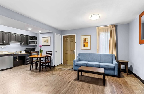 Ferry Pass Hotel | SureStay Studio by Best Western Pensacola