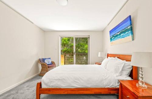 Avalon Beach Apartment | Surf at Avalon Beach and Laze on the Private Terrace