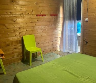 Charneca de Caparica e Sobreda Cabin | Surf Camp Ecológico