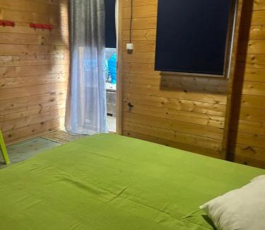 Charneca de Caparica e Sobreda Cabin | Surf Camp Ecológico