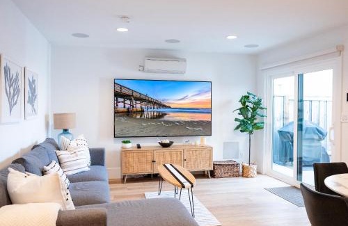 West Newport House | Surf Casita - Luxury Beach Home - Steps to Ocean & Walk to everything