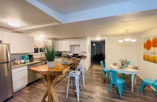 Huron House | Surf Cottage - One Block from Beach!