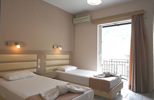 Vassiliki Hotel | Surf Hotel