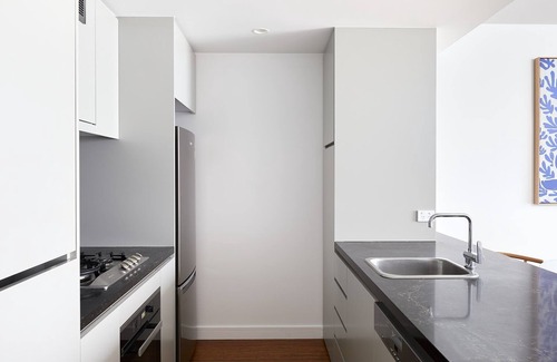 Newcastle Apartment | Surf Mist - holiday apartment in Newcastle