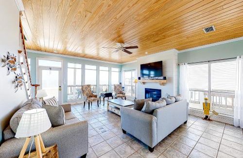 Dauphin Island House | Surf N' Turf