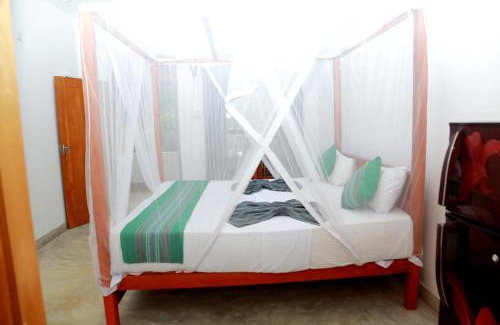 Nilwella Cabin | Surf Side Hiriketiya