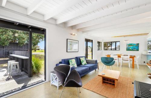 Omaha House | Surf Sound - Omaha Holiday Home