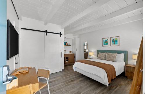 Leucadia Hotel | Surfhouse