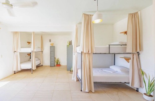 Los Tamarindos House | SurfNest Tamarindos