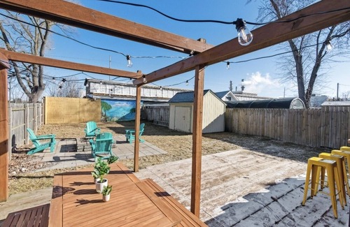 Lansing House | Surfs up I 4 BR I 2 BA I 4 King Beds
