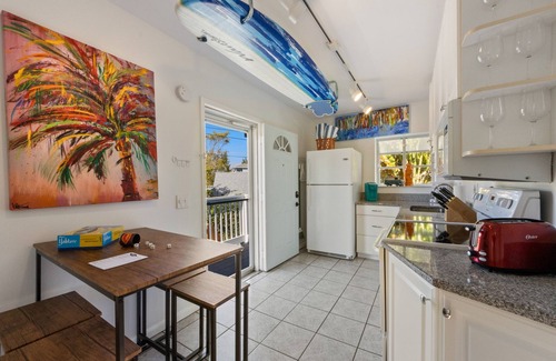 Bradenton Beach House | SURFS UP - UP STAIRS UNIT
