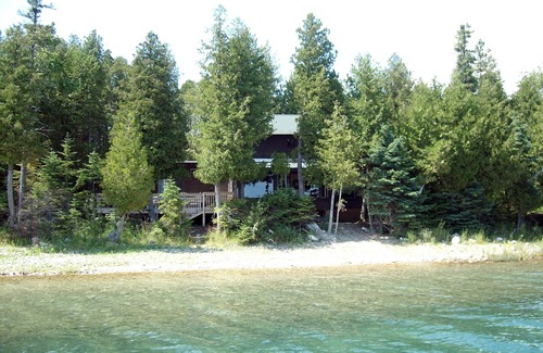 Drummond House | Surgeons Island Paradise Just Off the Shore of Drummond Island Michigan