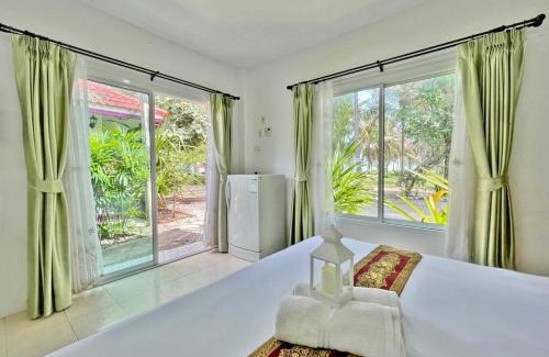 Huai Yang Apartment | Surinbeach Double Room 102