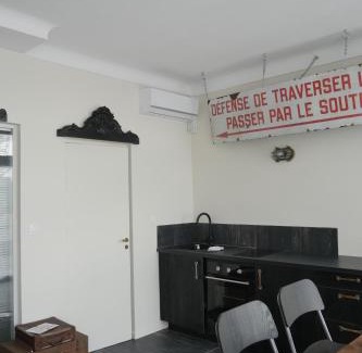 Dobree-Bon Port Apartment | SURPRENANTES - Hôtel Inattendu