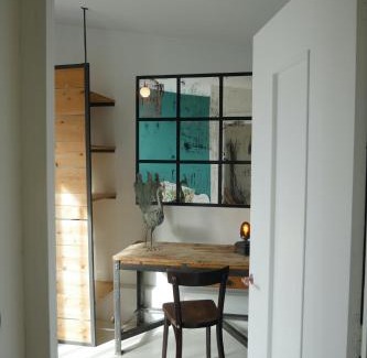 Dobree-Bon Port Apartment | Surprenantes - L'Île Mystérieuse