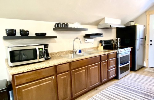Duck Creek Village Cabin | Surround Yourself with 2.5 Acres of Private Mountain Escape - 1 Bed/1.5 Bath