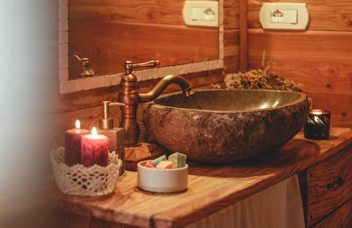 Frassilongo Cabin | Surrounded by greenery in the beautiful Enchanted Valley of the Mocheni Valley.