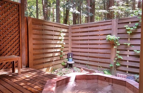 Fujikawaguchiko Hotel | Surrounded by the fresh air and the chirping of bi/Minamitsurugun Yamanashi