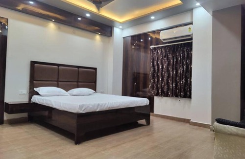 Mahmoorganj Apartment | Surya Niwesh 103